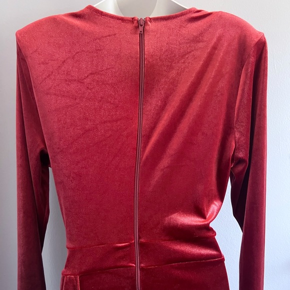 Asoph Velvet Long Sleeve Asymmetrical Dress • 1XL - Picture 5 of 7